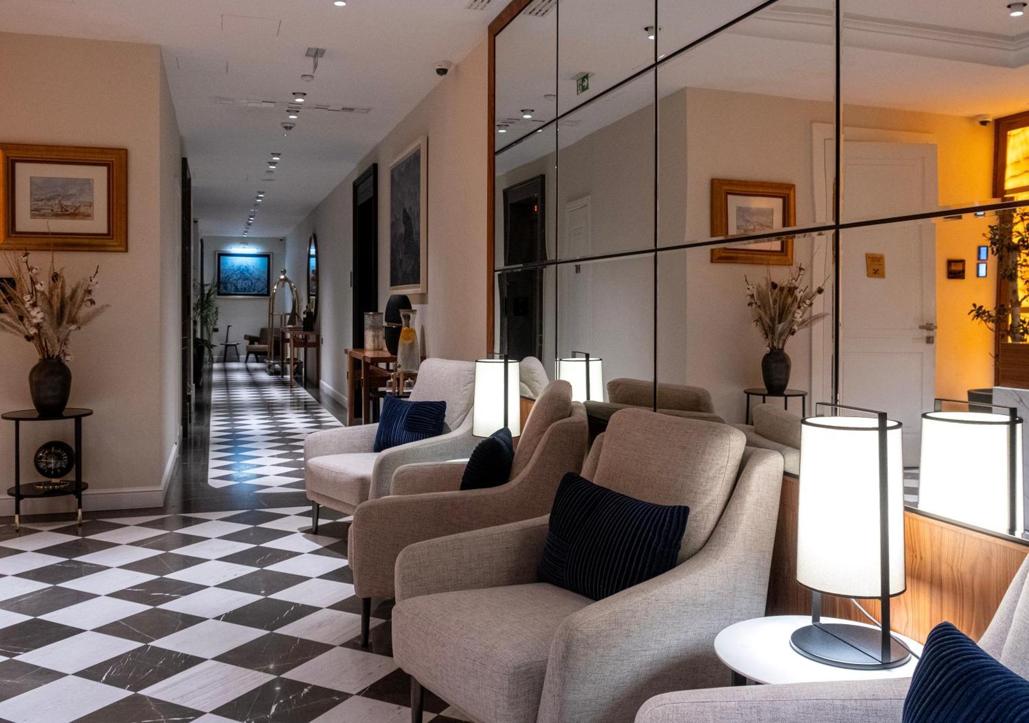 Boutique Porto Palace Hotel